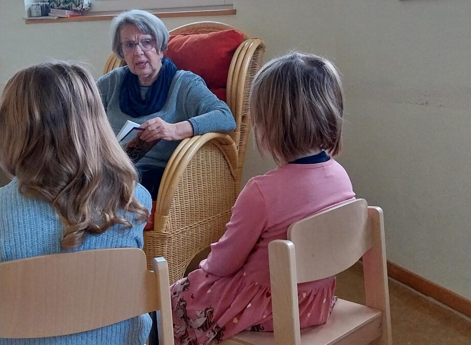 Vorlesepatin in der Kindertagesstätte